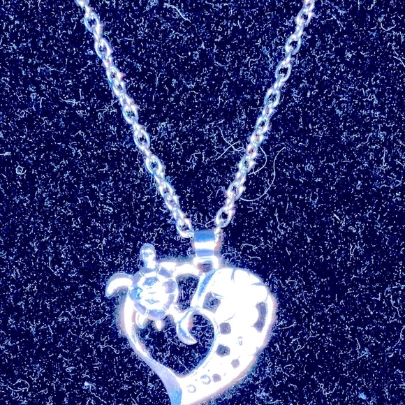 Turtle Heart 20” Necklace - Picture 3 of 3